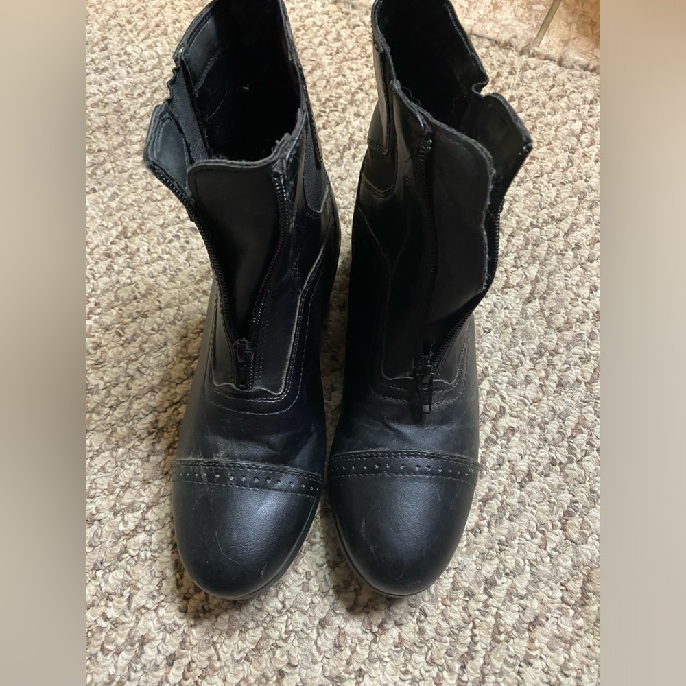 Saxon Ladies Syntovia Zip Paddock Boot US size 7.5. Black